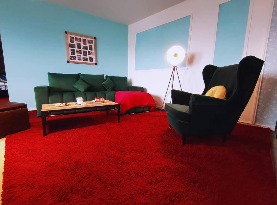 Retro Romance In Mulhouse Ngoại thất bức ảnh