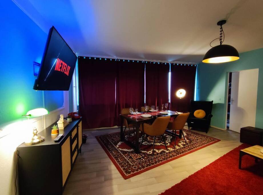 Retro Romance In Mulhouse Ngoại thất bức ảnh